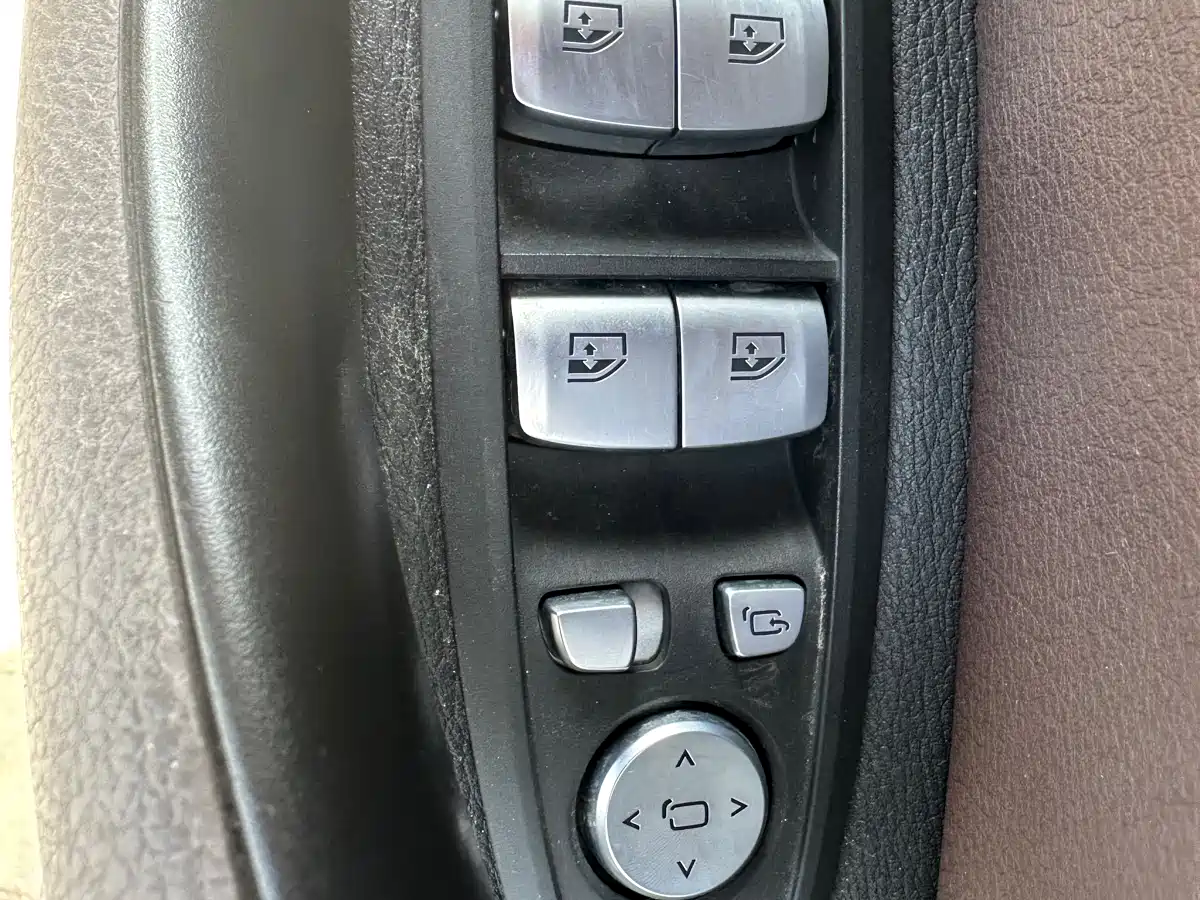 BMW X1 2022 sDrive20Li Fashion фото 10