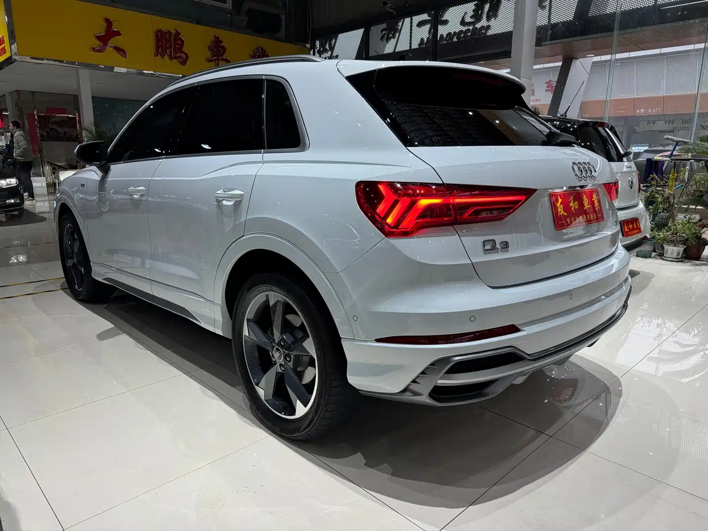 Audi Q3 2023 35 TFSI Fashion Dynamic Model (1.5T) фото 10