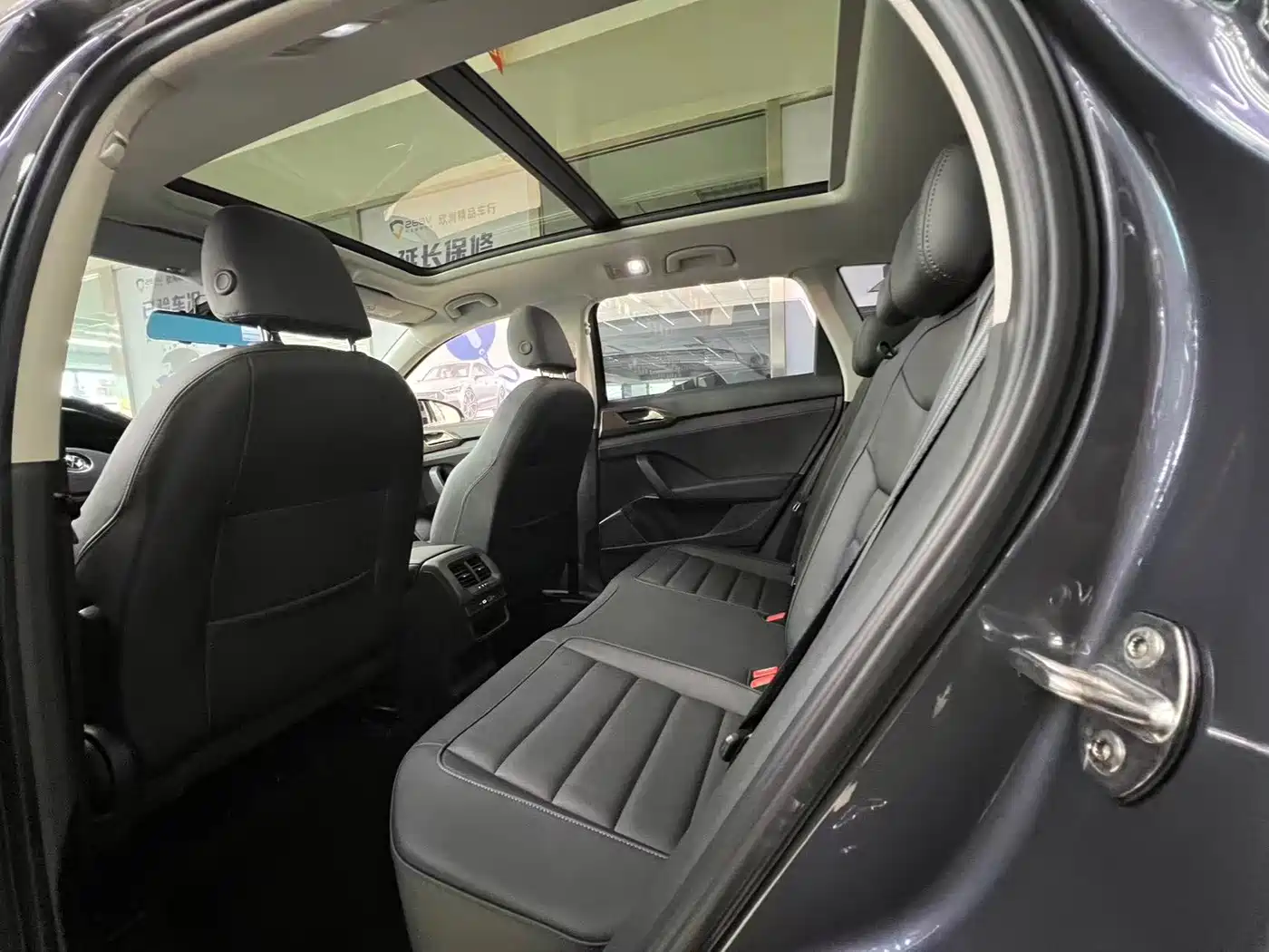 Volkswagen Tharu, миниатюра 7