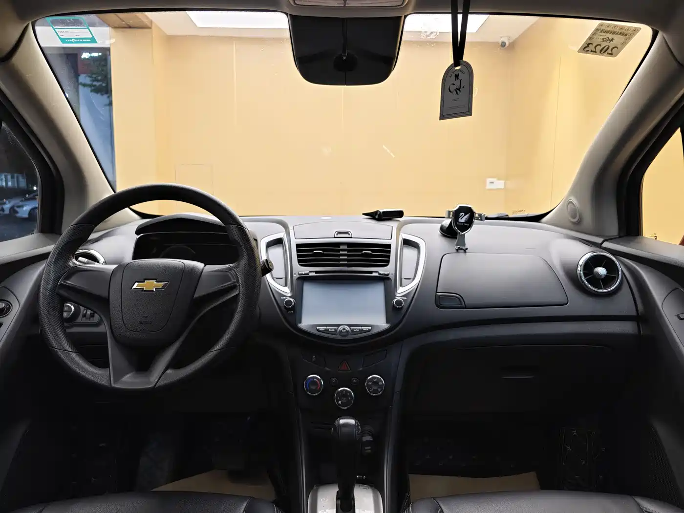 Chevrolet Trax 2016 1.4T Automatic 2WD Comfort Sunroof Edition фото 19