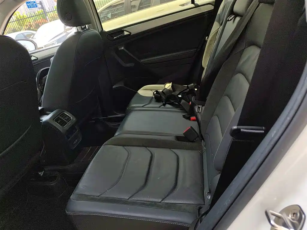 Volkswagen Tiguan L 2019 330TSI Auto 2WD Panorama Comfort Edition China V фото 17
