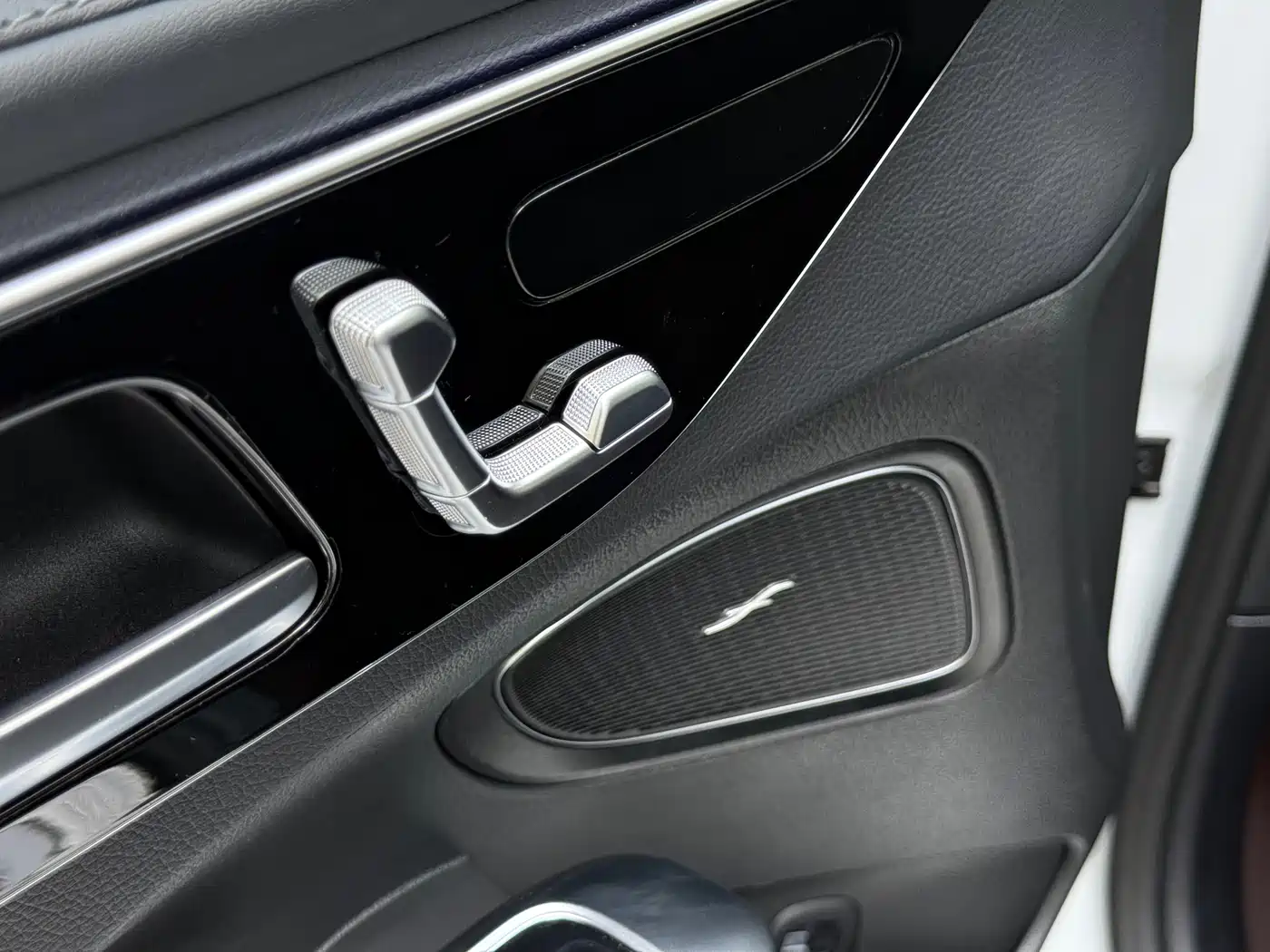 Mercedes-Benz C-Class 2024 C 260 L Sport фото 10