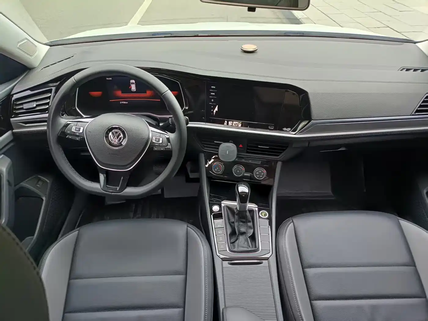Volkswagen Sagitar 2022 280TSI DSG Surpassing Edition фото 6