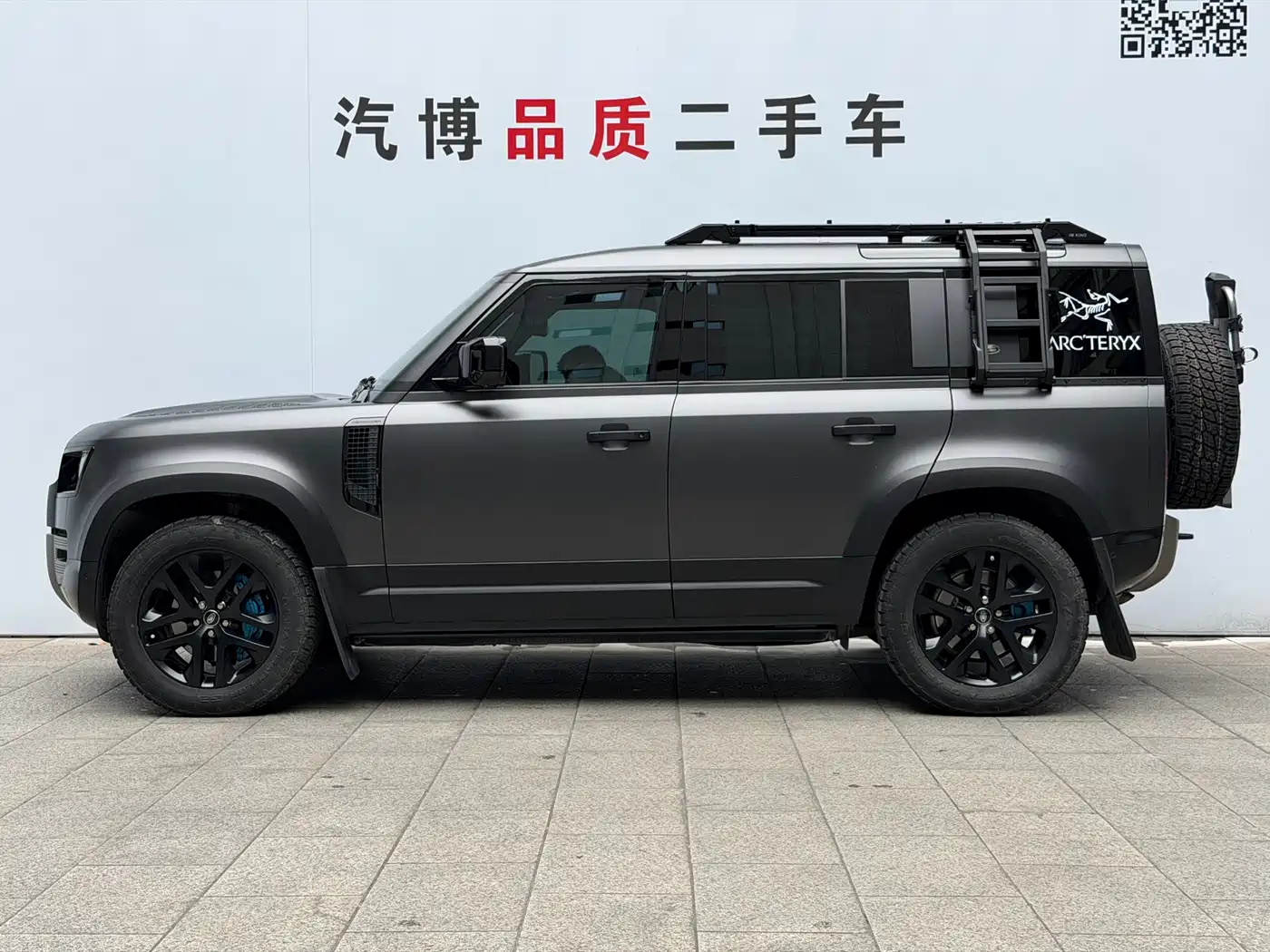 Land Rover Defender 2023 Facelift 110 3.0T P400 X-DYNAMIC HSE фото 4