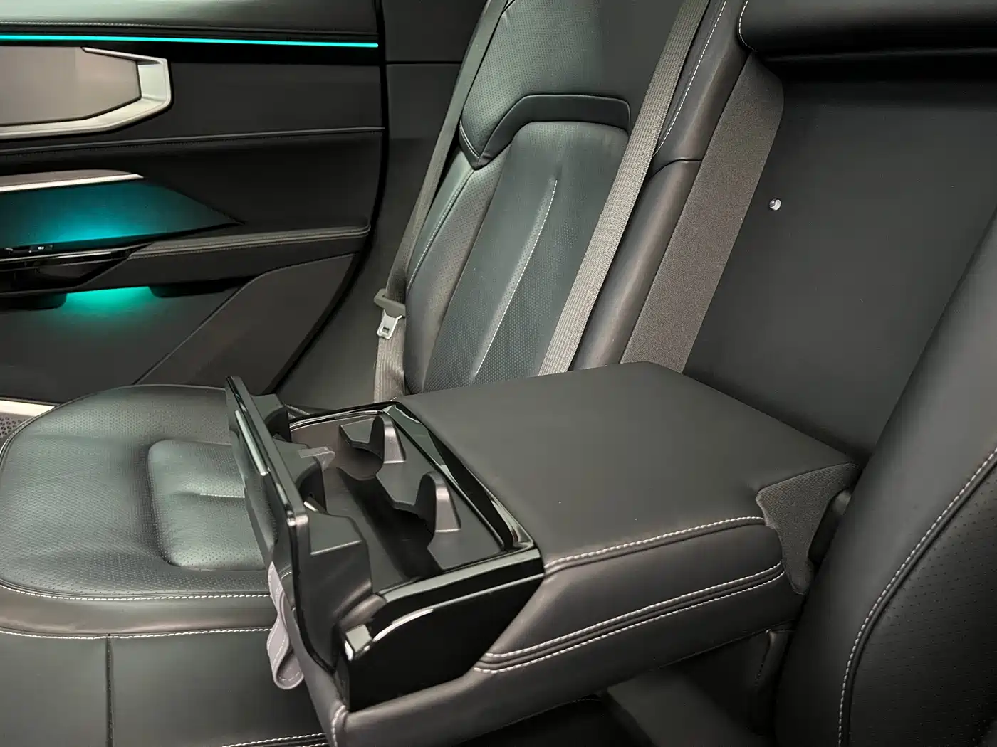 HiPhi GAO HE HIPHI Y