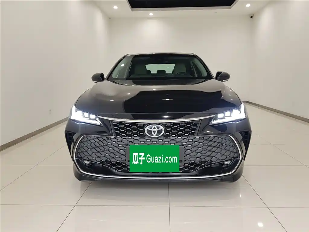 Toyota Avalon 2022 2.5L Luxury Edition фото 3