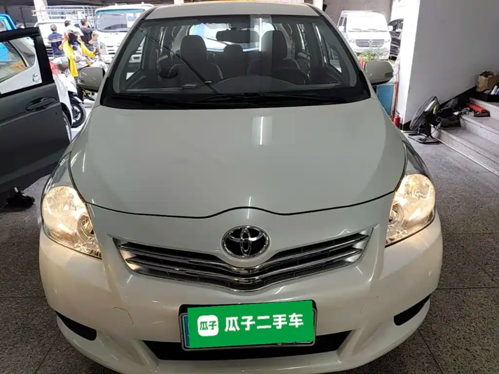 2017 Toyota E'Z