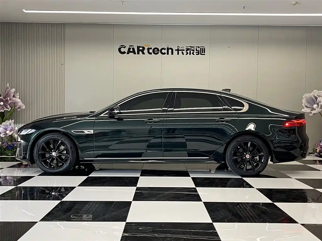 JAGUAR XFL
