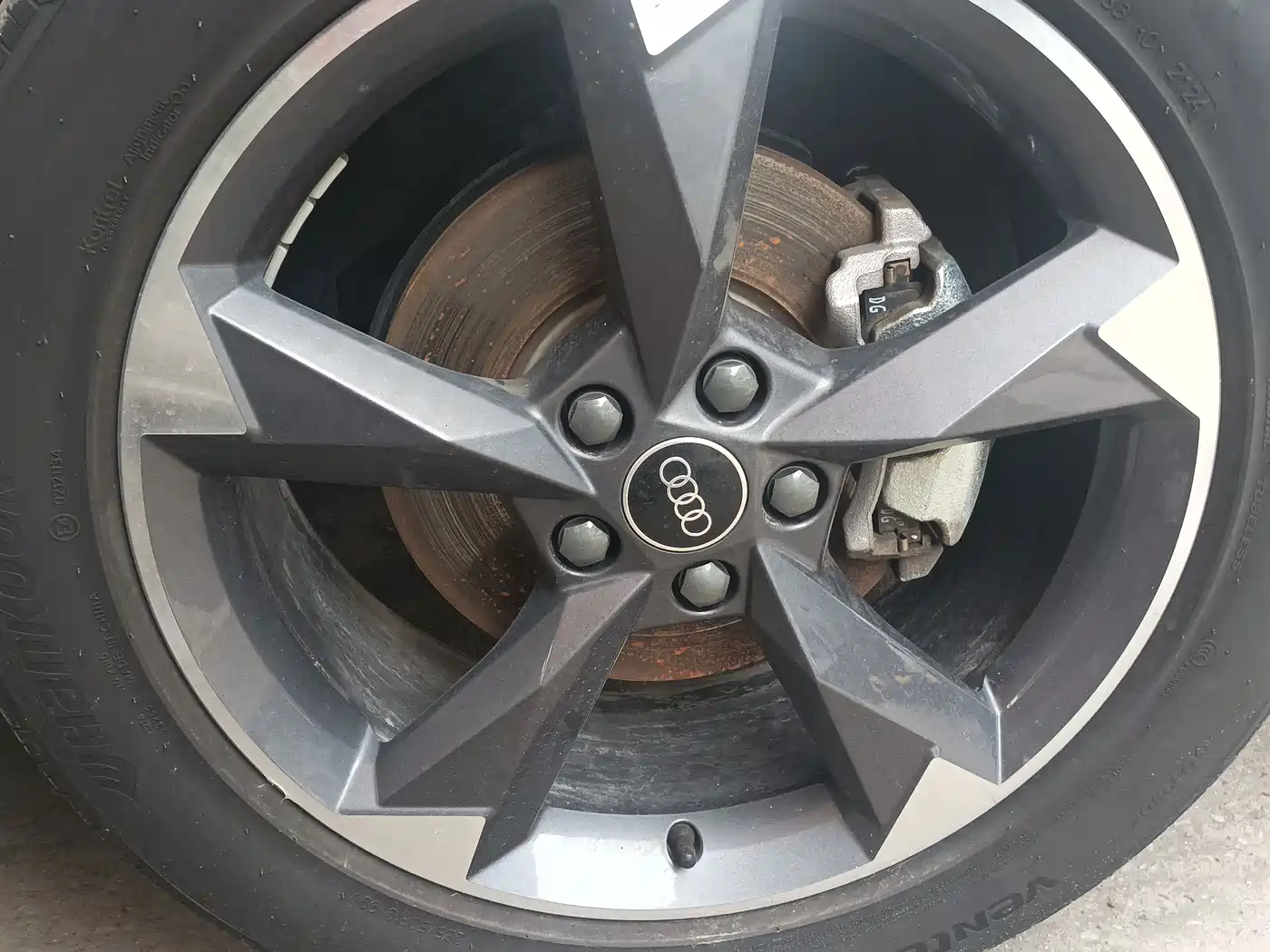 Audi Q3 2024 35 TFSI Fashion Sport фото 15
