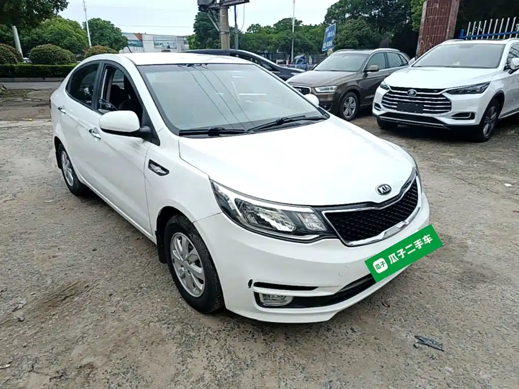 Kia K2 2015 Sedan 1.4L MT GLS фото 4