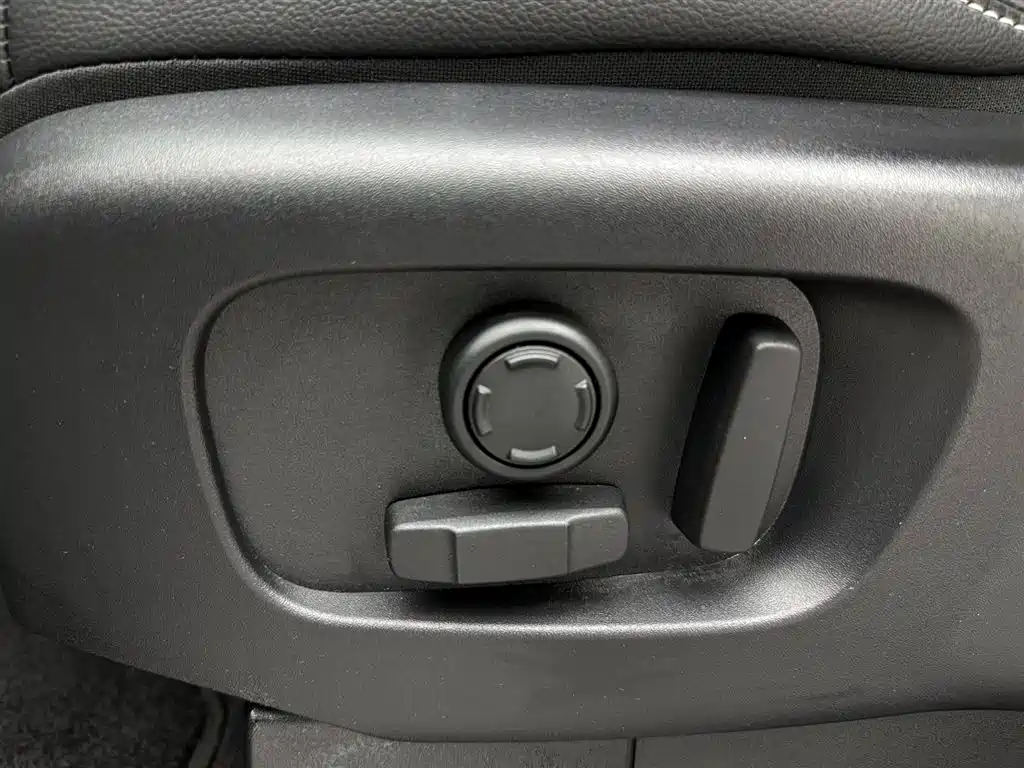 Land Rover Discovery 2023 360PS R-Dynamic S фото 24
