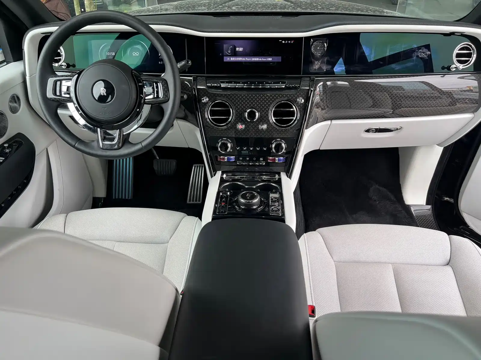 Фото 7 - Rolls-Royce Cullinan
