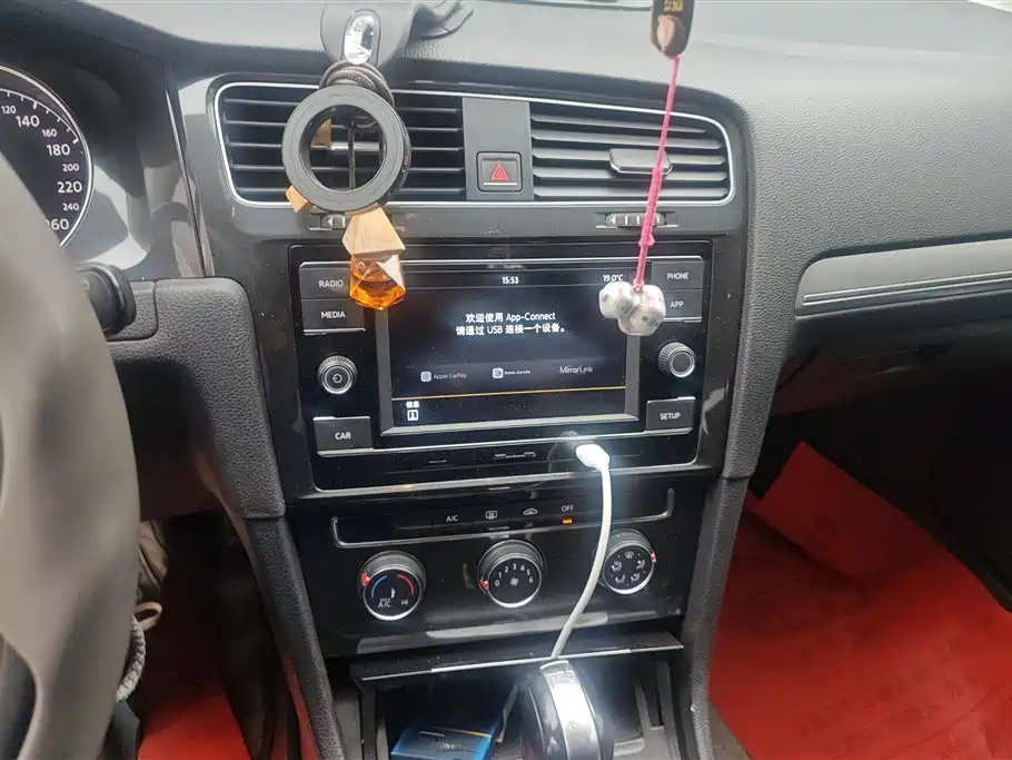 Volkswagen Golf 2018 230TSI Automatic Comfort фото 13