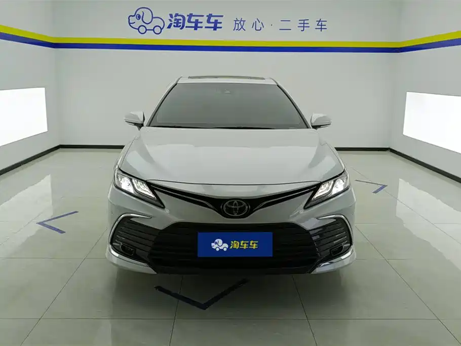 Toyota Camry 2021 2.0G Luxury Edition фото 2