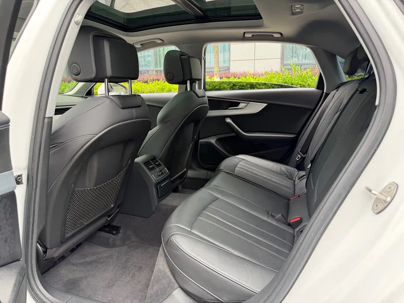 Audi A4L 2020 40 TFSI Luxury Dynamic фото 10