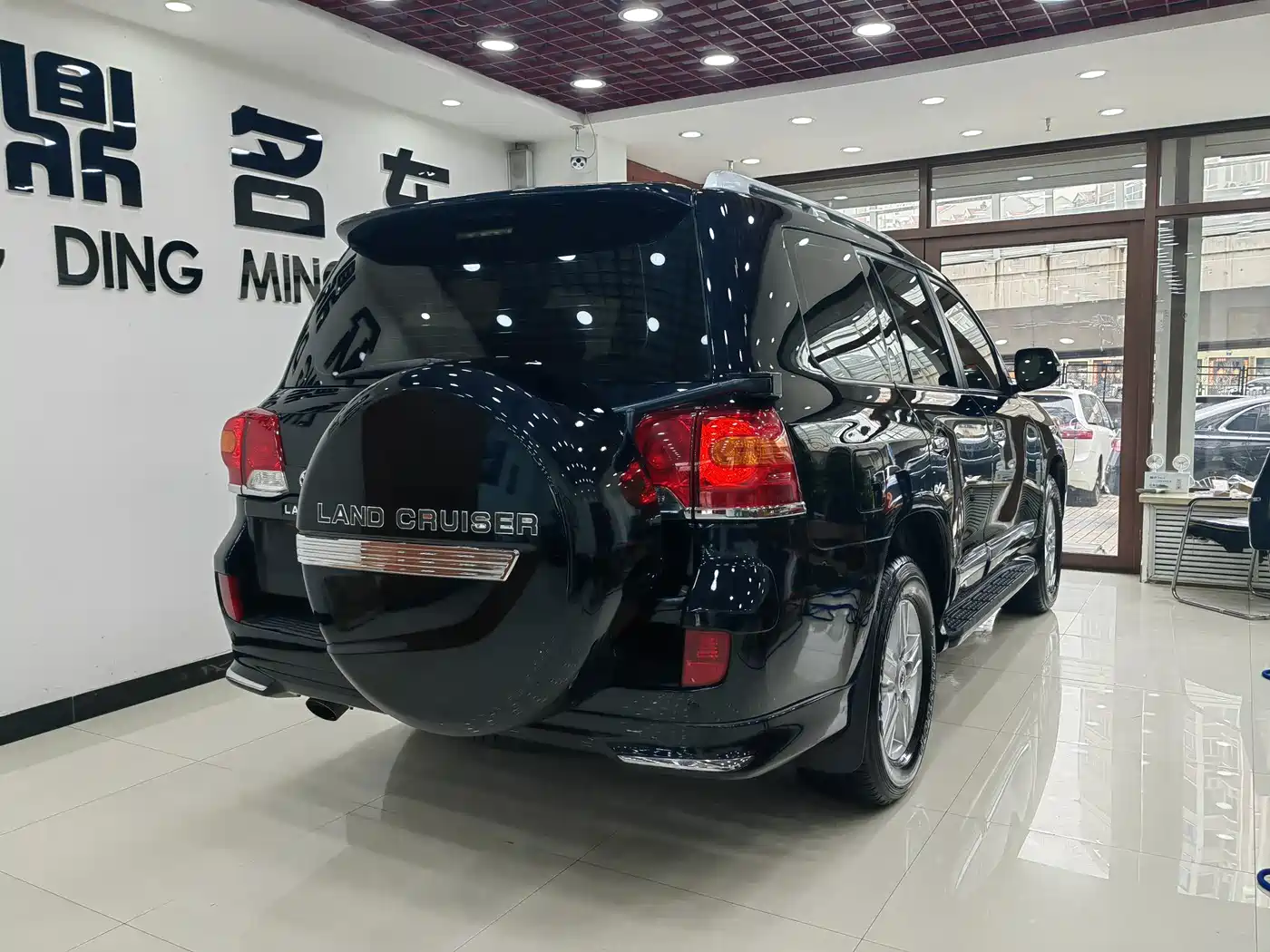 Toyota Land Cruiser (Import) фото 4