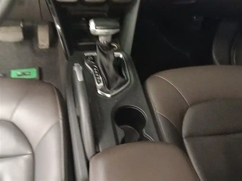 GAC Trumpchi Trumpchi GS4 2015 200T G-DCT Luxury Edition фото 14