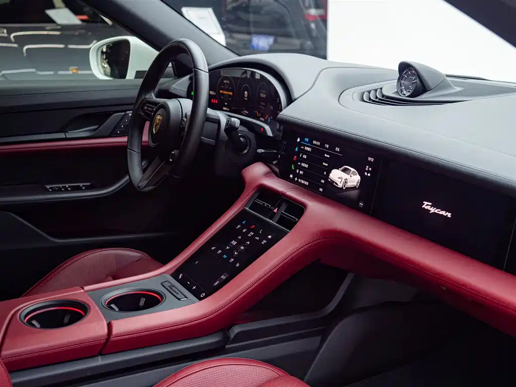 Porsche Taycan 2022 Facelift Taycan фото 24