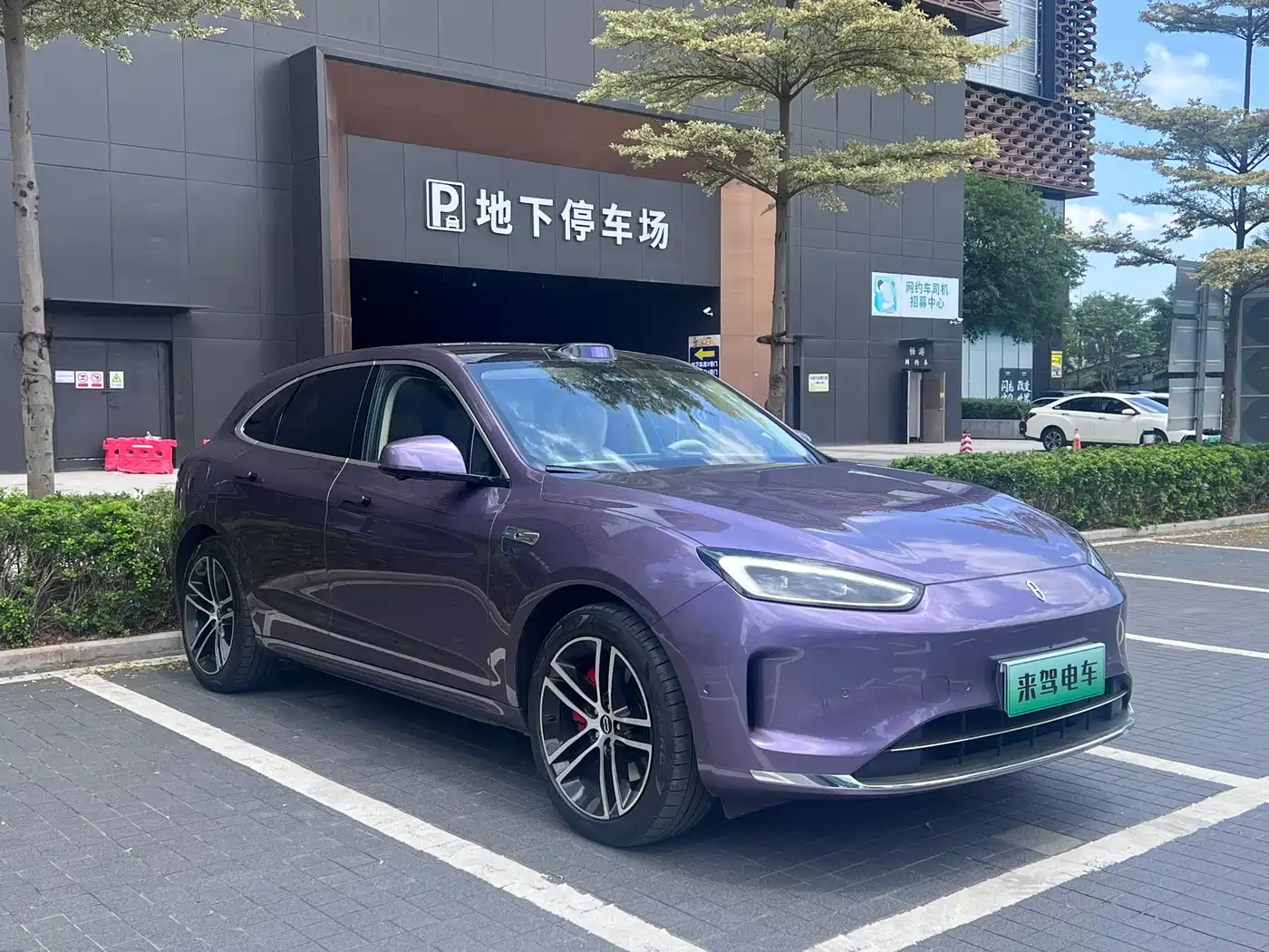 AITO Wenjie AITO M5 2025 Extended Range Ultra AWD фото 3