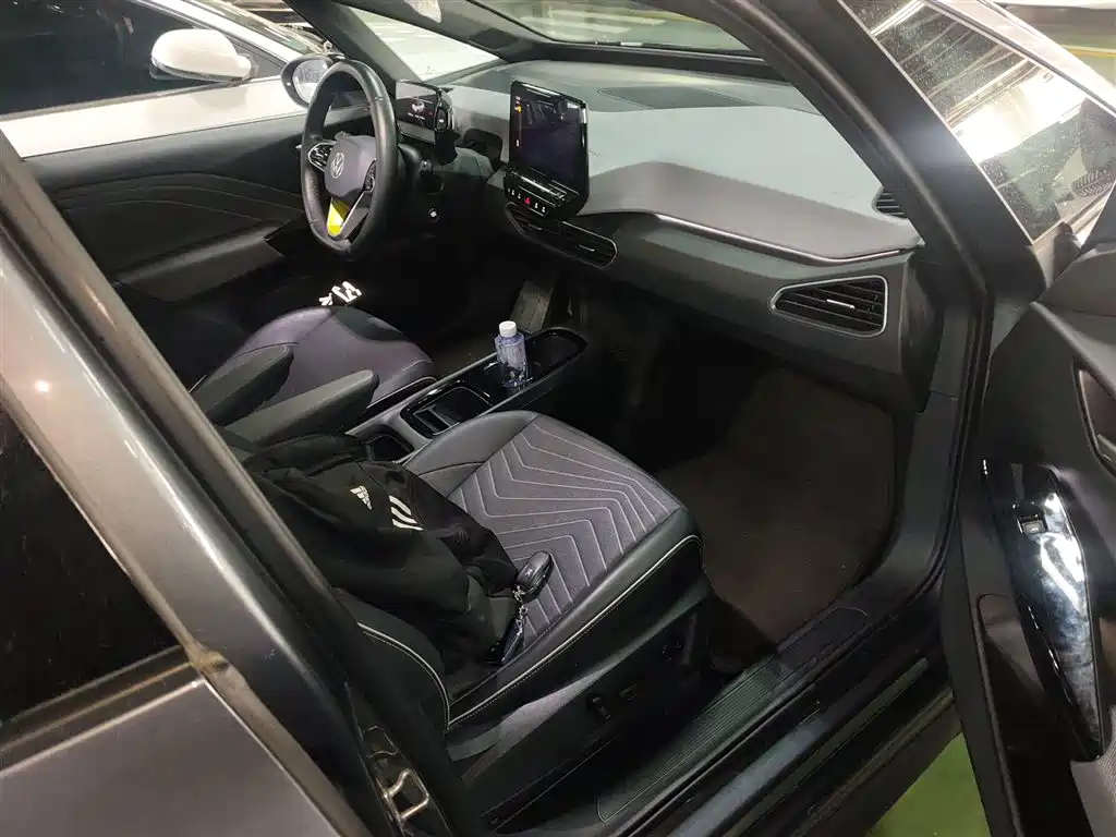 Volkswagen ID.3 2023 Upgraded Pure Intelligence Edition фото 23