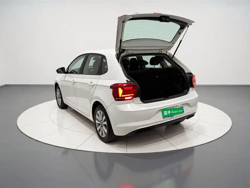Volkswagen Polo 2023 Facelift Plus 1.5L Auto Joyful Living Edition фото 5