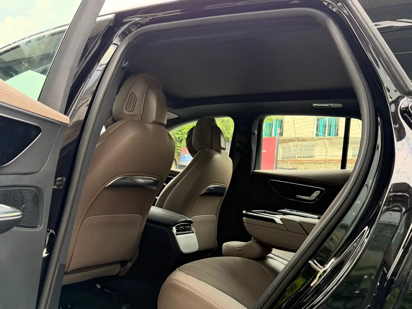 Mercedes-Benz EQE SUV 2025 2024 500 4MATIC Luxury Edition