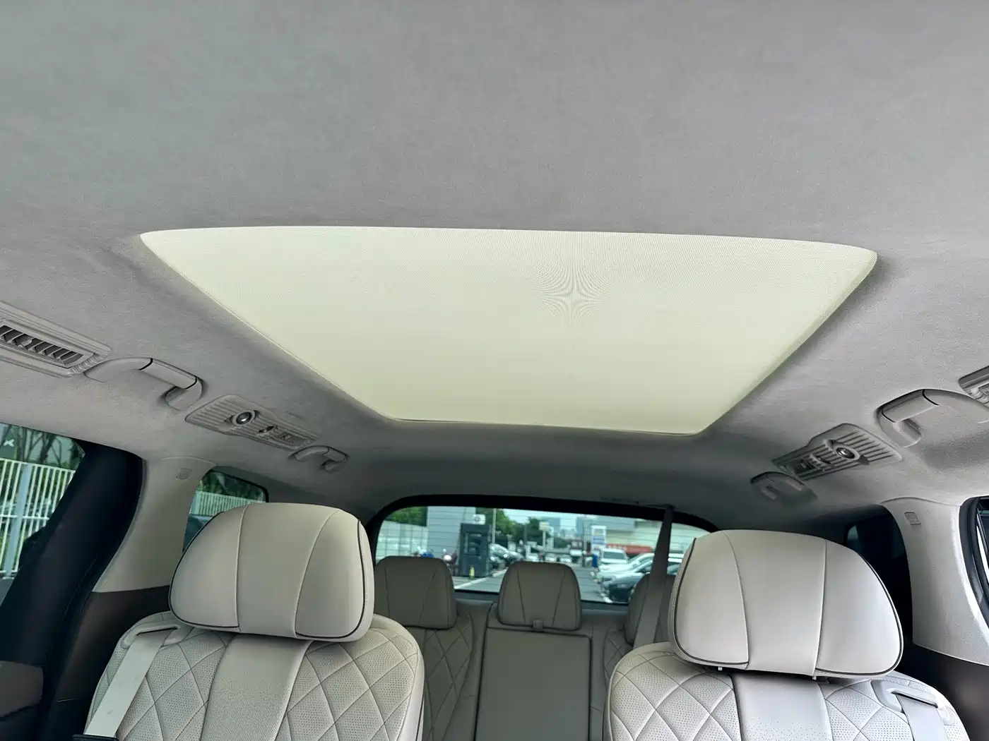 Denza D9 2022 2022 DM-i 970 AWD Flagship