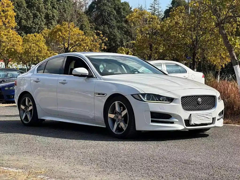 Jaguar XE 2016 2015 2.0T 200PS R-Sport