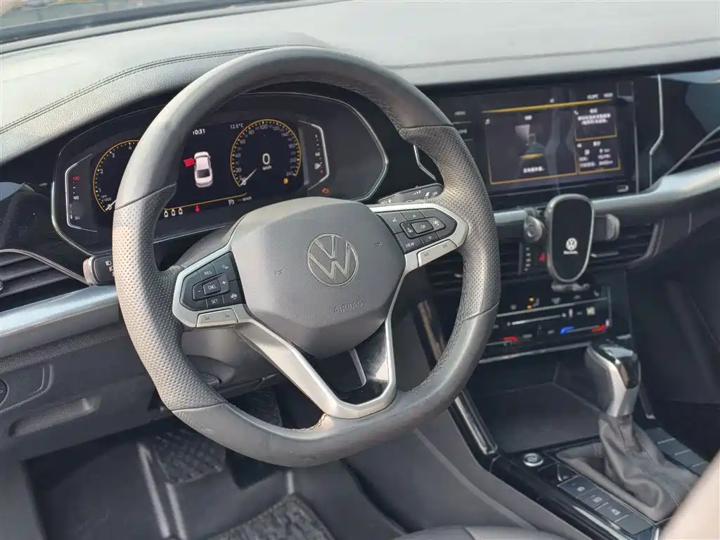 Volkswagen Passat 2022 330TSI Elite Edition фото 15