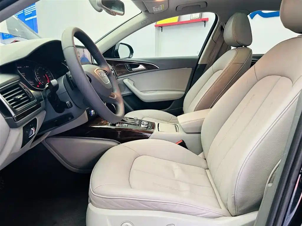 Audi A6L 2014 30 FSI Luxury фото 19