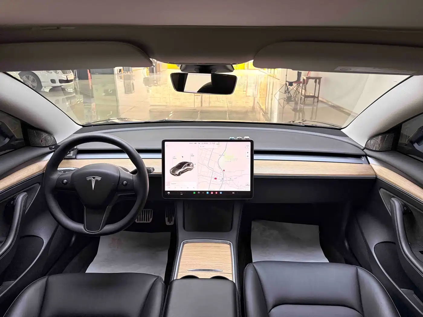Фото 5 - Tesla Model 3