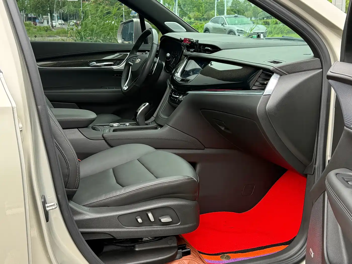 Cadillac XT6 2022 2.0T 6-Seater 4WD Premium Edition фото 11