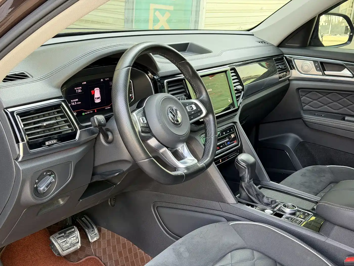 Volkswagen Teramont 2019 Model Teramont X 380TSI 4WD Prestige Luxury Edition фото 11