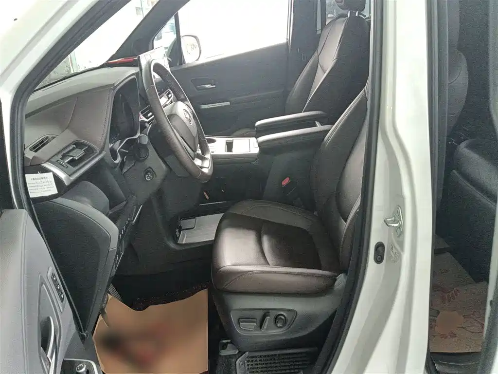 Toyota Sienna 2021 2.5L Hybrid Platinum Edition фото 15