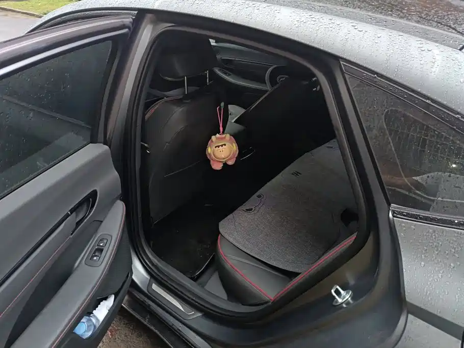 صورة 11 - Hyundai Sonata