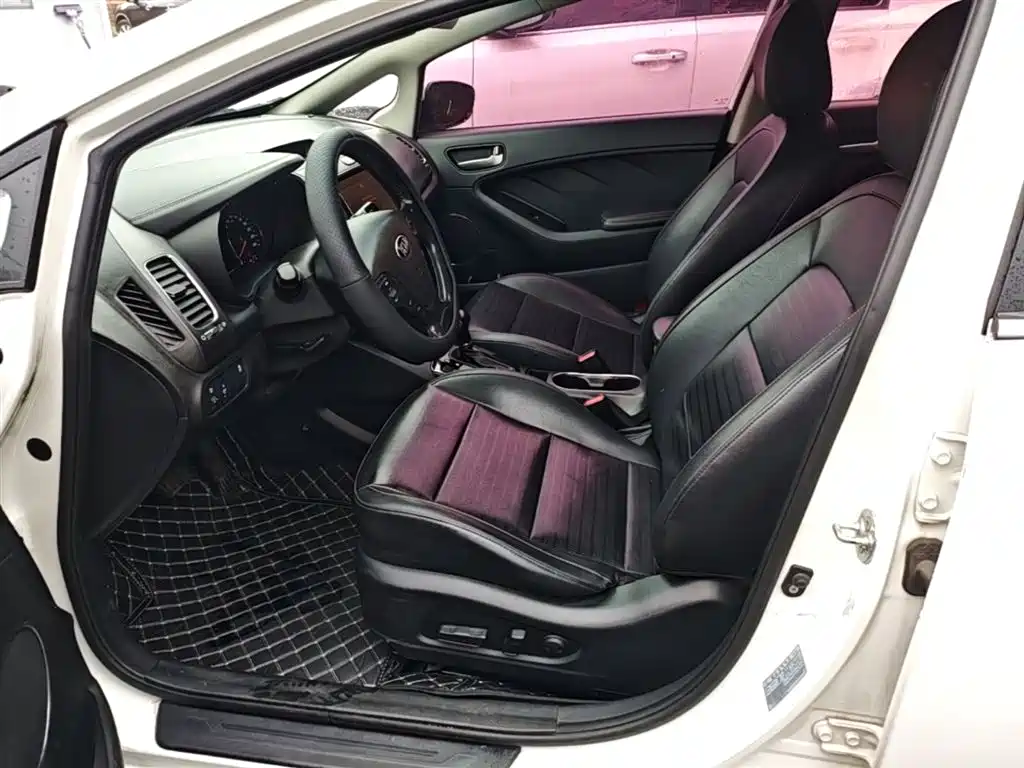 Kia K3 2017 1.6L Automatic 15th Anniversary Special GLS фото 15
