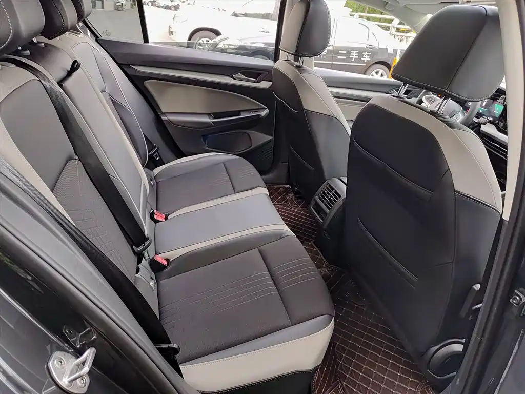 Volkswagen Golf 2021 280TSI DSG Pro фото 11