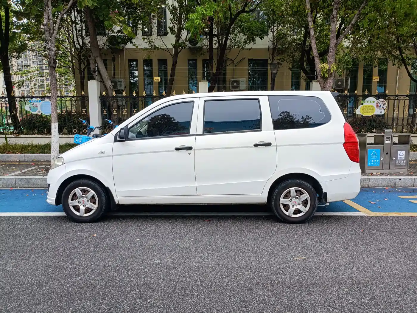 Фото 3 - Wuling Motors Wuling Hongguang