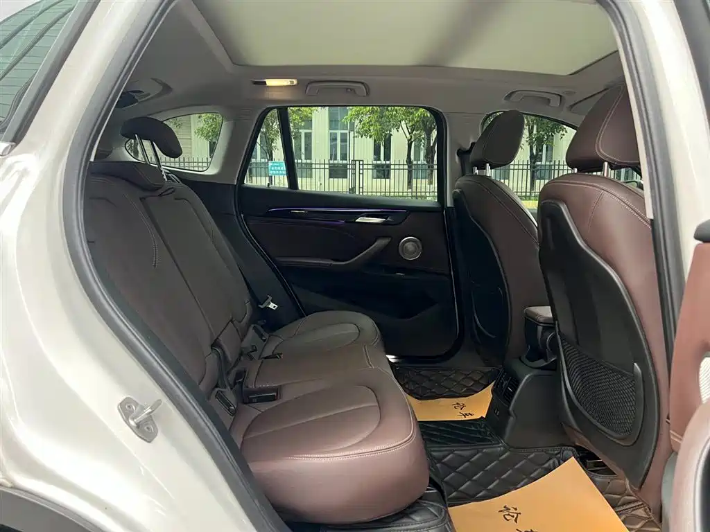 BMW X1 2021 Facelift sDrive20Li Premium фото 18