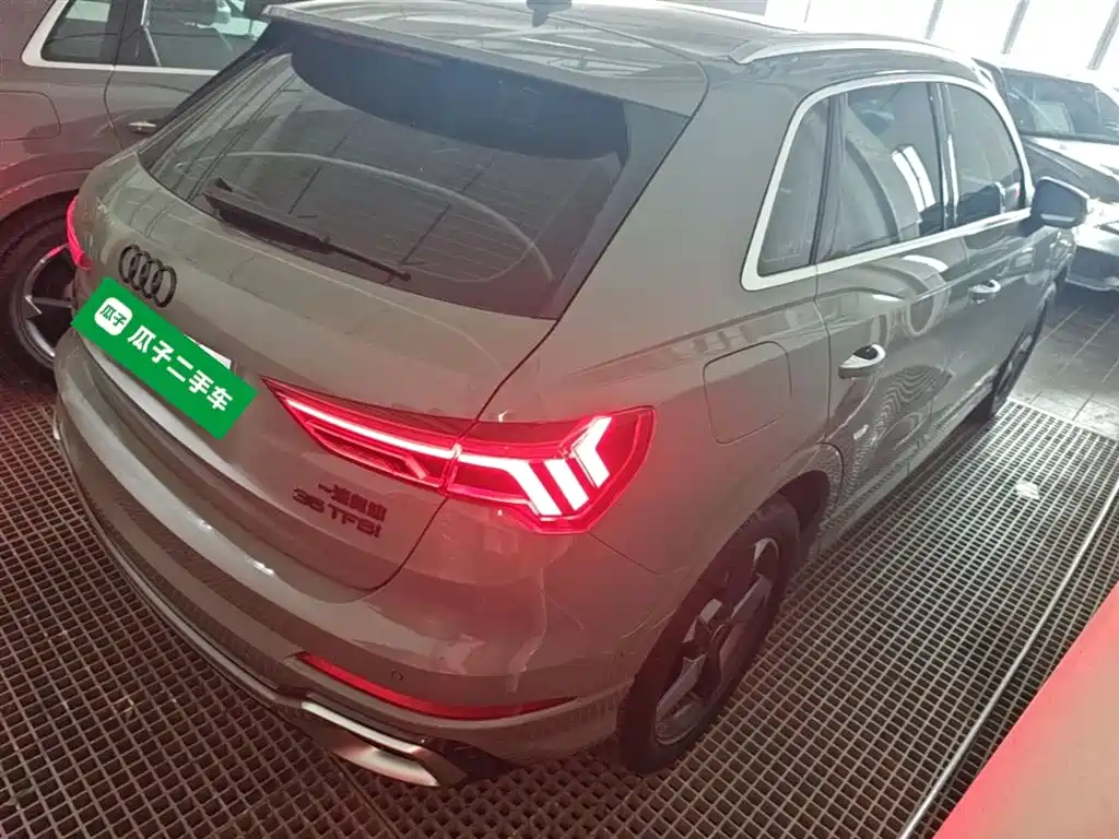 Audi Q3 2023 35 TFSI Fashion Dynamic Model (1.5T) фото 12