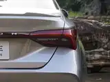 Фото 11 - Toyota Avalon