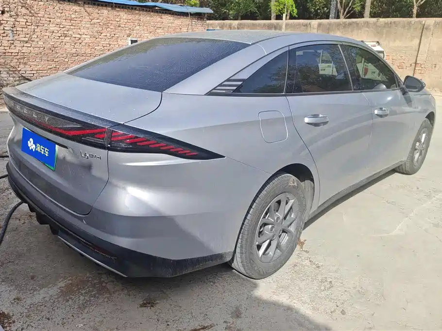 GEELY GALAXY GALAXY L6