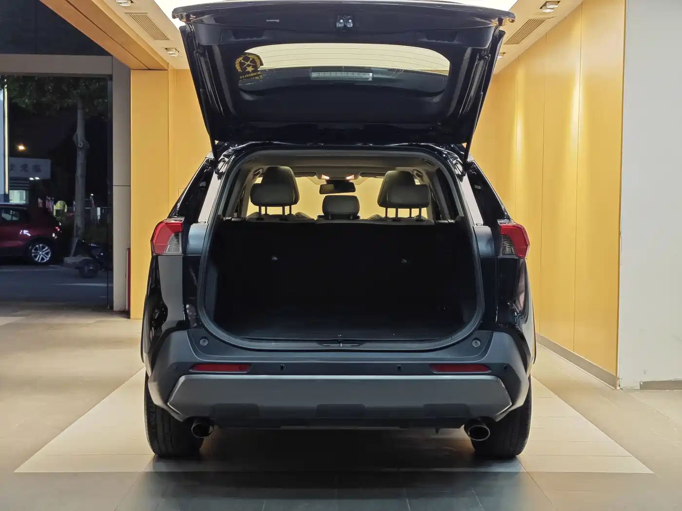 Toyota RAV4 Rongfang 2020 2.0L CVT 2WD Trend Edition фото 27
