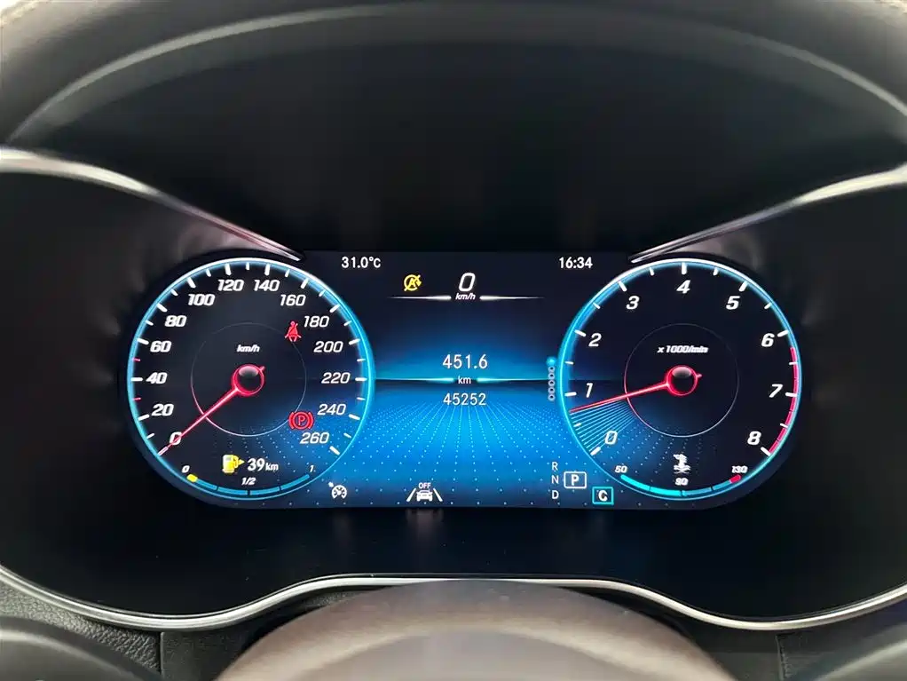 Mercedes-Benz GLC 2021 GLC 300 L 4MATIC Sporty фото 14