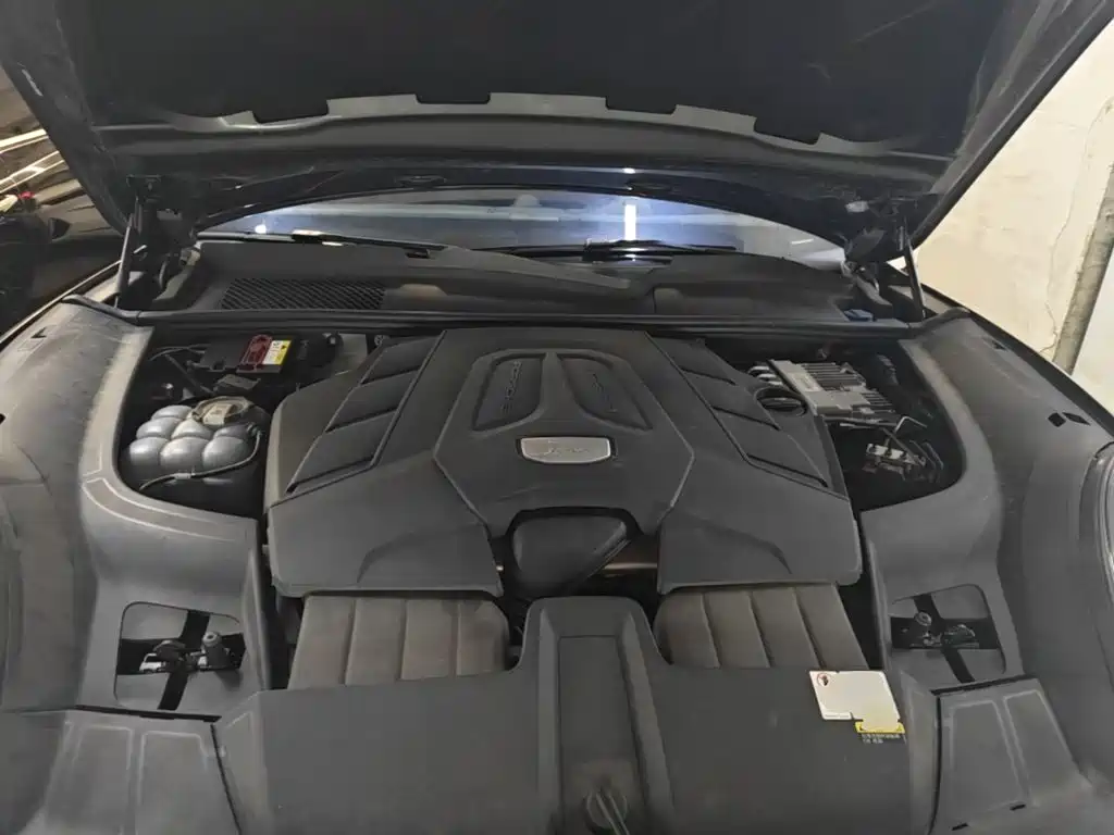 Фото 20 - Porsche Cayenne
