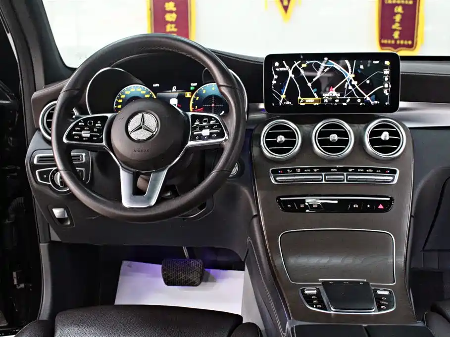 Mercedes-Benz GLC 2020 GLC 260 L 4MATIC Luxury фото 10