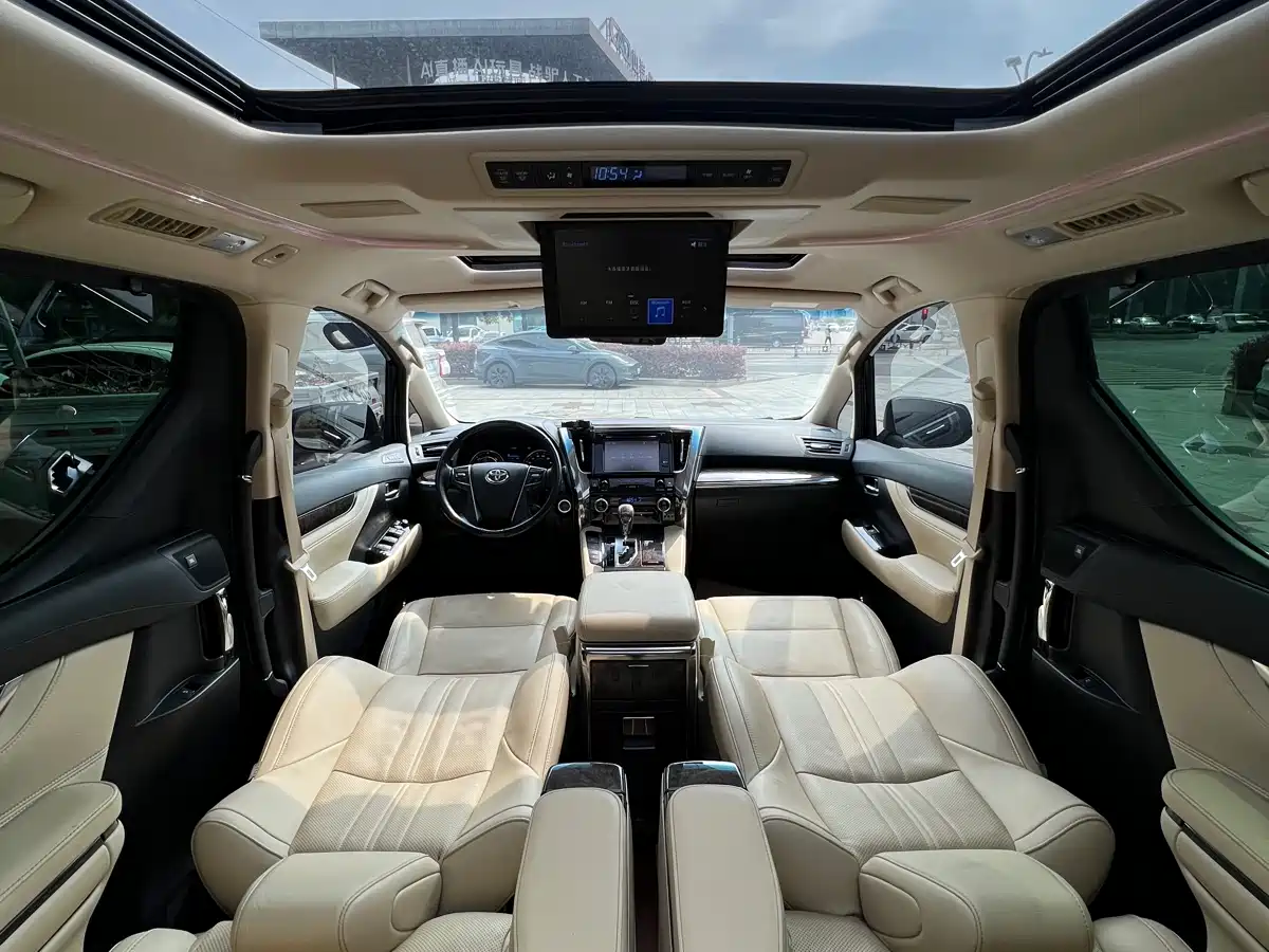 Toyota Alphard 2019 Hybrid 2.5L Premium Edition фото 21