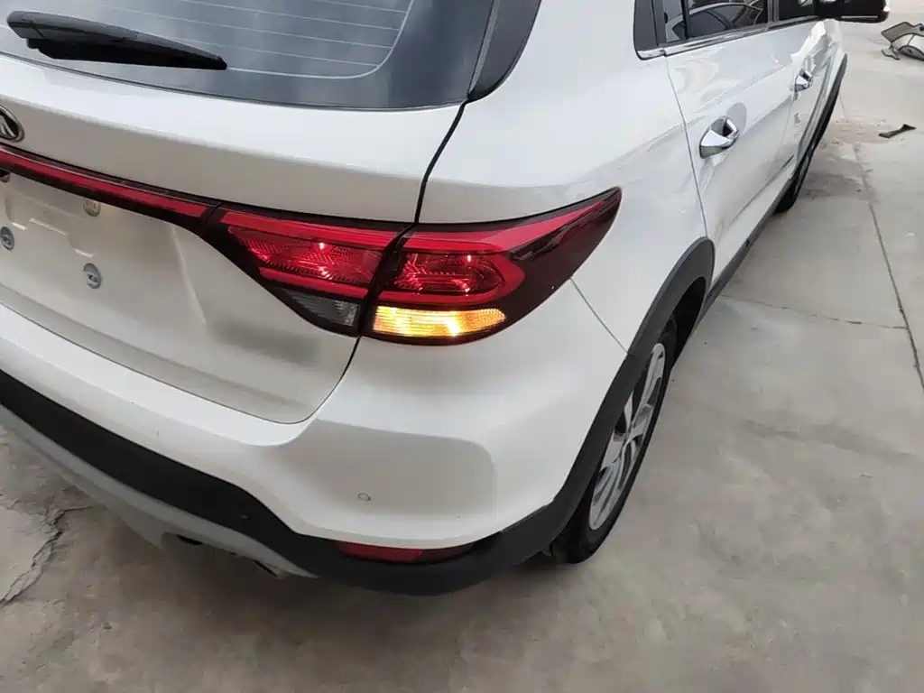 Kia KX CROSS 2018 2017 1.4L AT GLS
