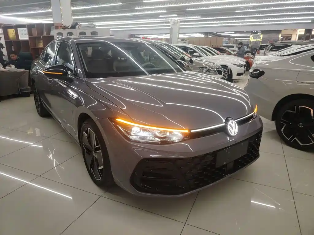 Volkswagen Passat 2026 2025 Model Pro 380TSI Starlight Dragon Premium Edition