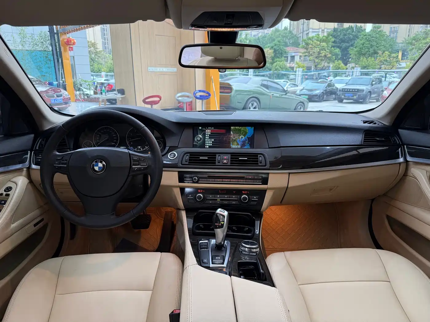 BMW 5 Series 2013 530Li Luxury фото 18